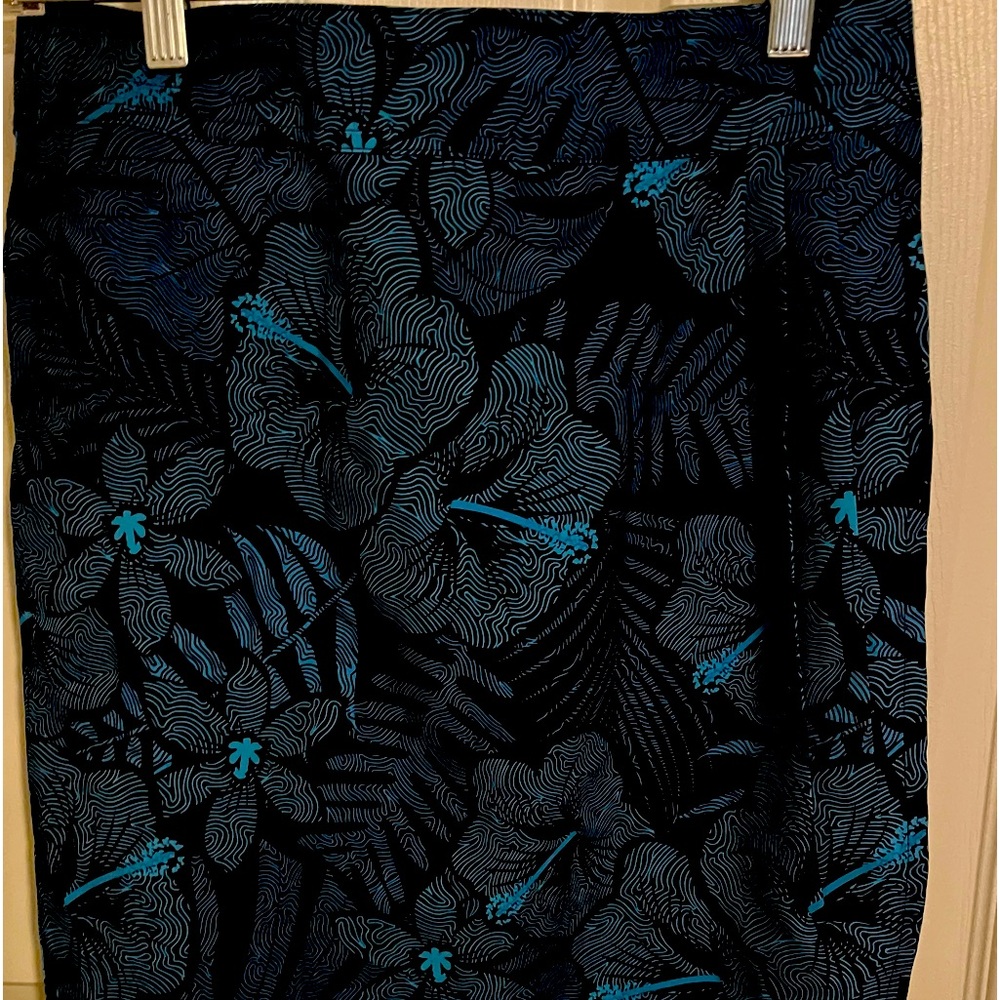 RipSkirt Hawaii Length 3 Size Small